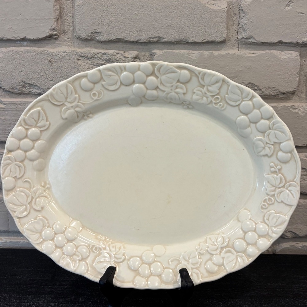 Metlox Poppy Trail Grape Vine Oval Serving Platter Cream California Pottery 1271